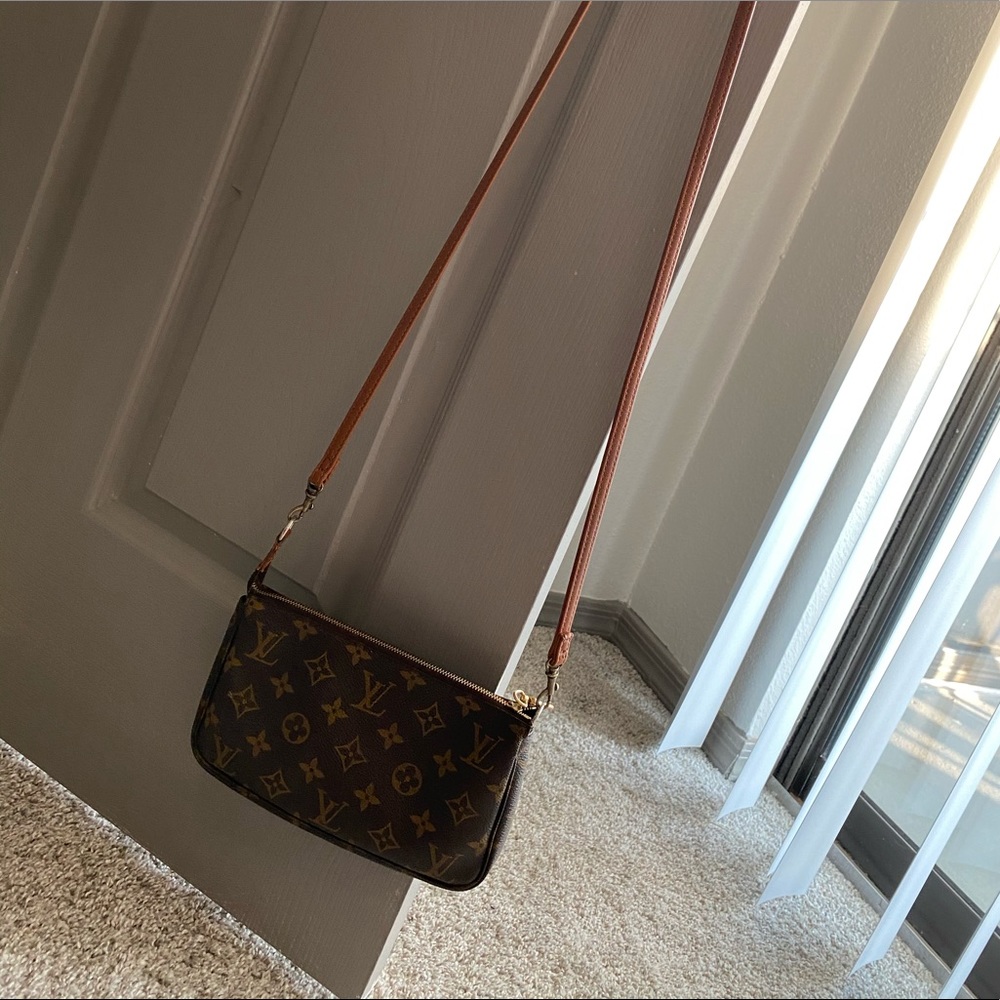 Louis Vuitton crossbody